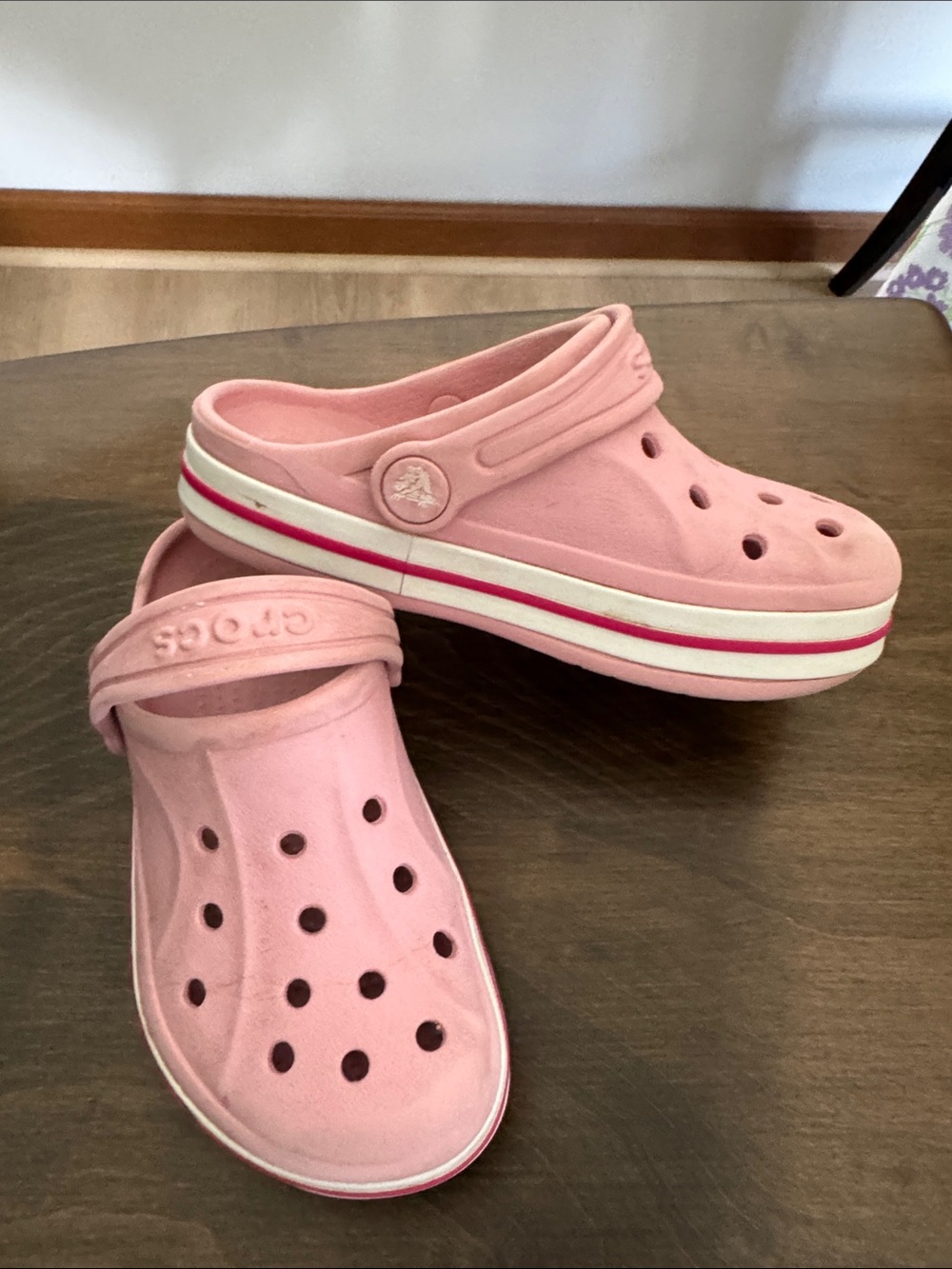 CROCS Kids Pink Clog with White and Pink Stripe Midsole
